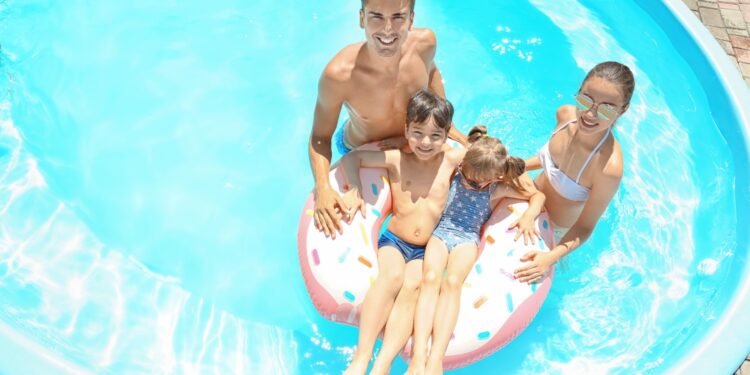 Badespaß mit einem GFK-Pool