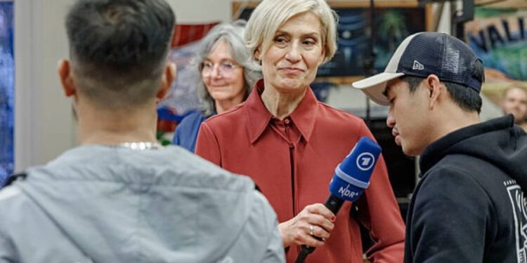 Mit wem ist Susanne Stichler verheiratet