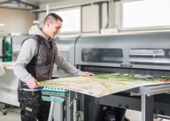 Sieben Fragen, die über die Wahl der Druckerei für große Auflagen entscheiden